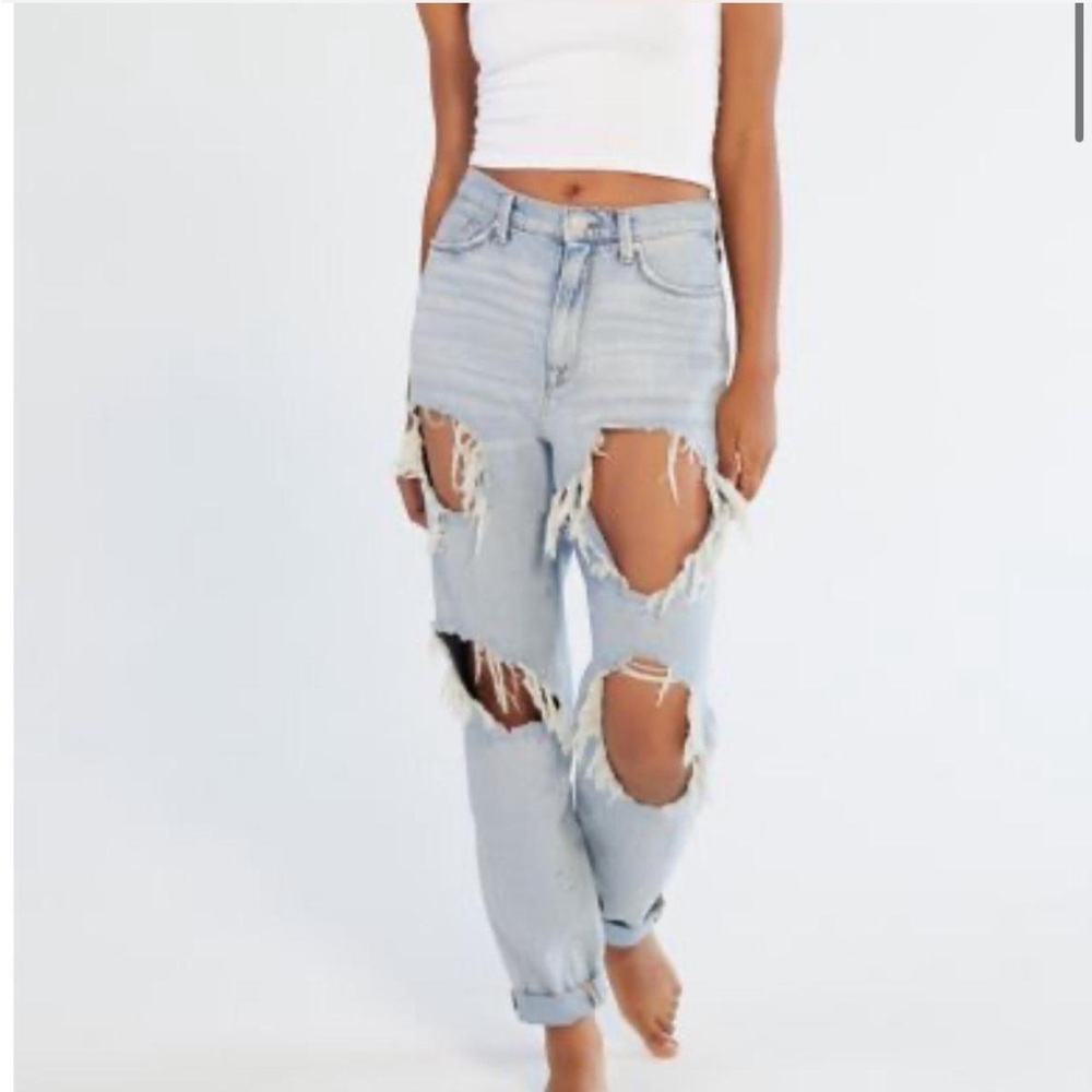 BDG High-Waisted Mom Jean - Destroyed Light Wash